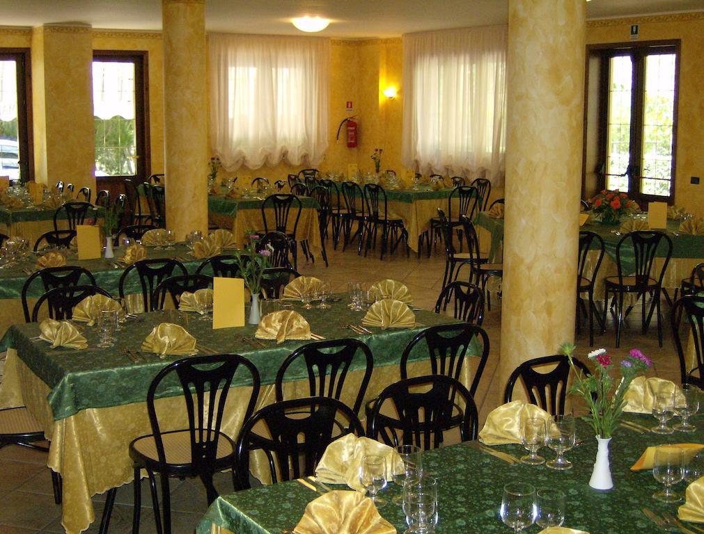 Hotel Zi Marianna Pertosa Экстерьер фото
