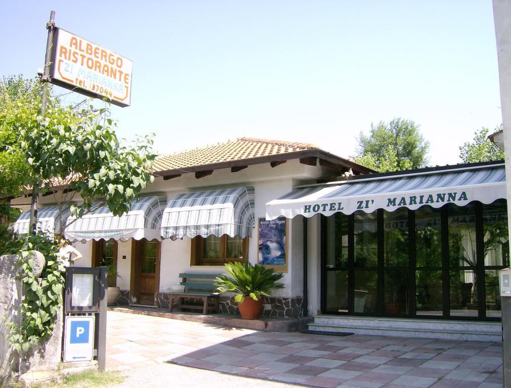Hotel Zi Marianna Pertosa Экстерьер фото
